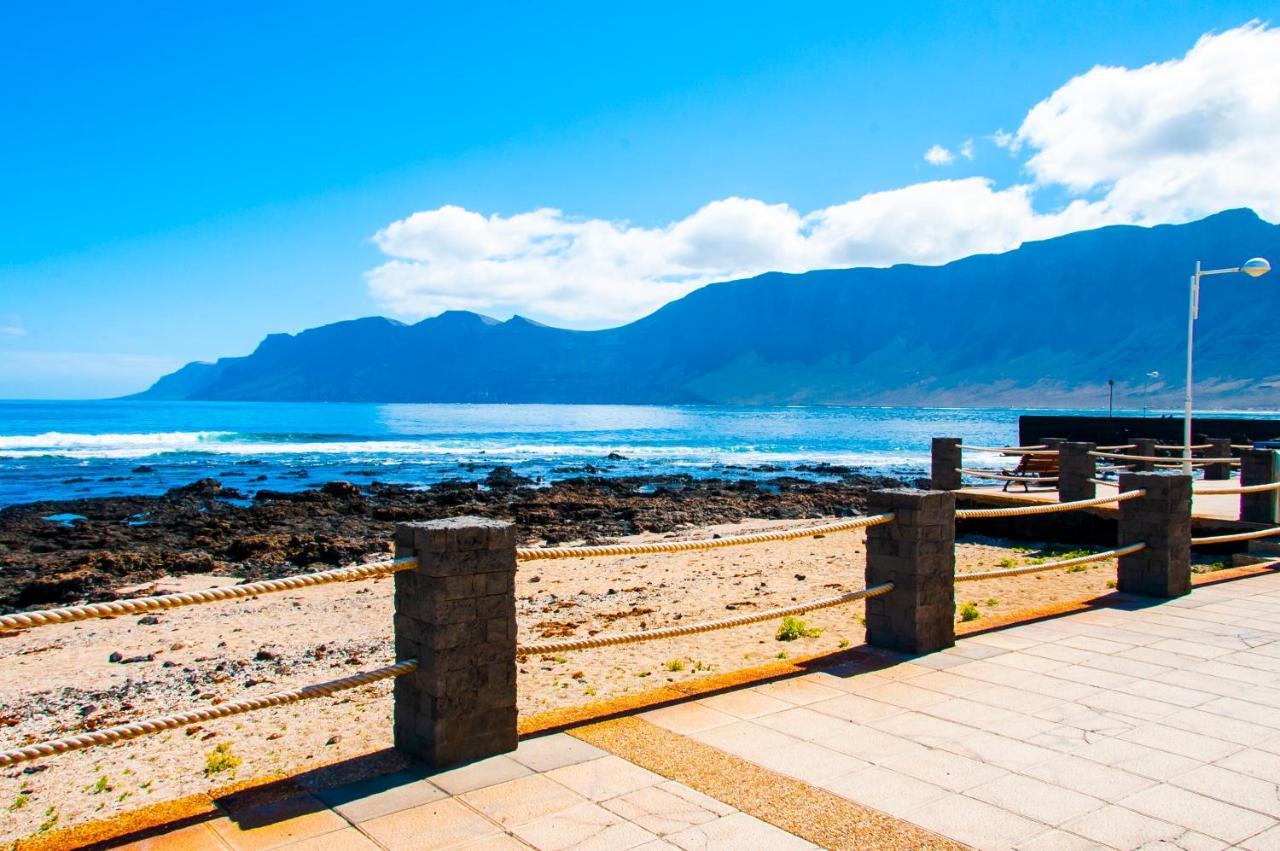 Arena Y El Mar Apartment Famara Ngoại thất bức ảnh