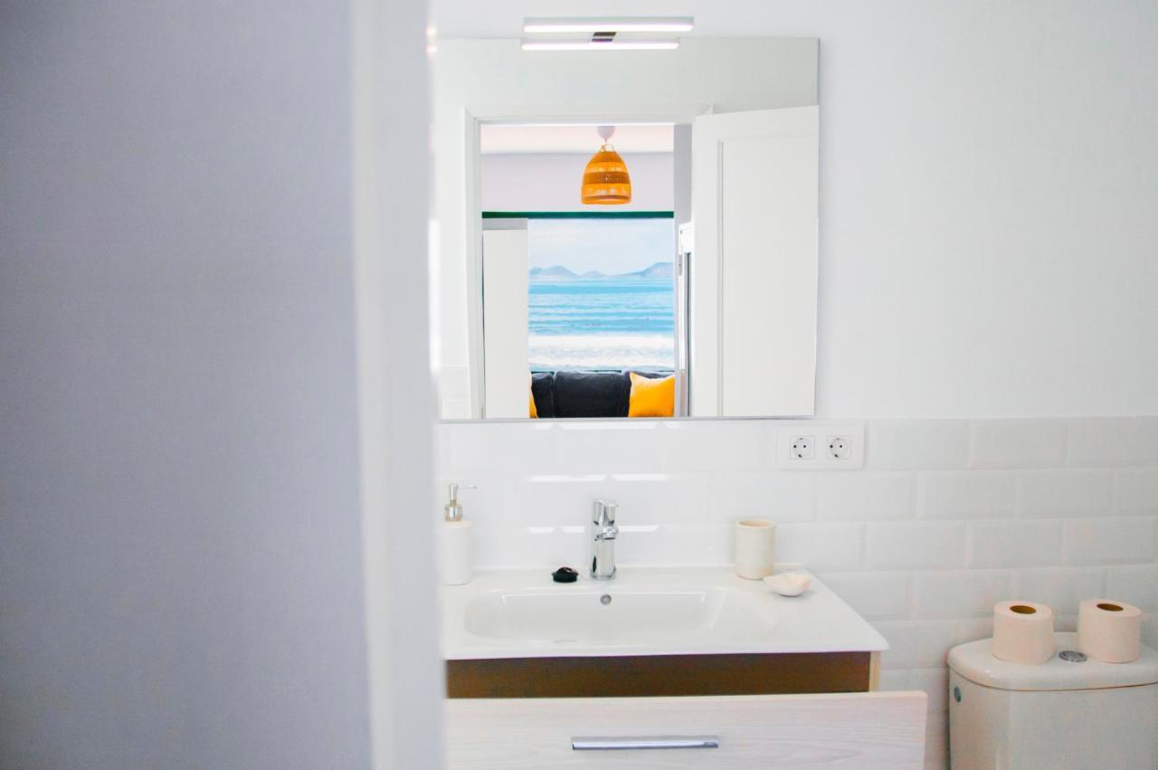 Arena Y El Mar Apartment Famara Ngoại thất bức ảnh